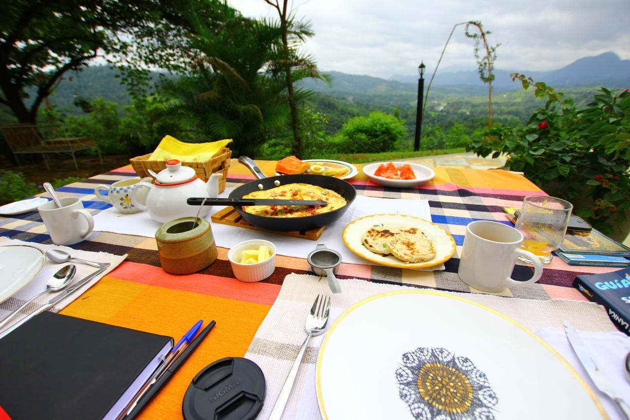 Summit View Bed & Breakfast Канди Екстериор снимка