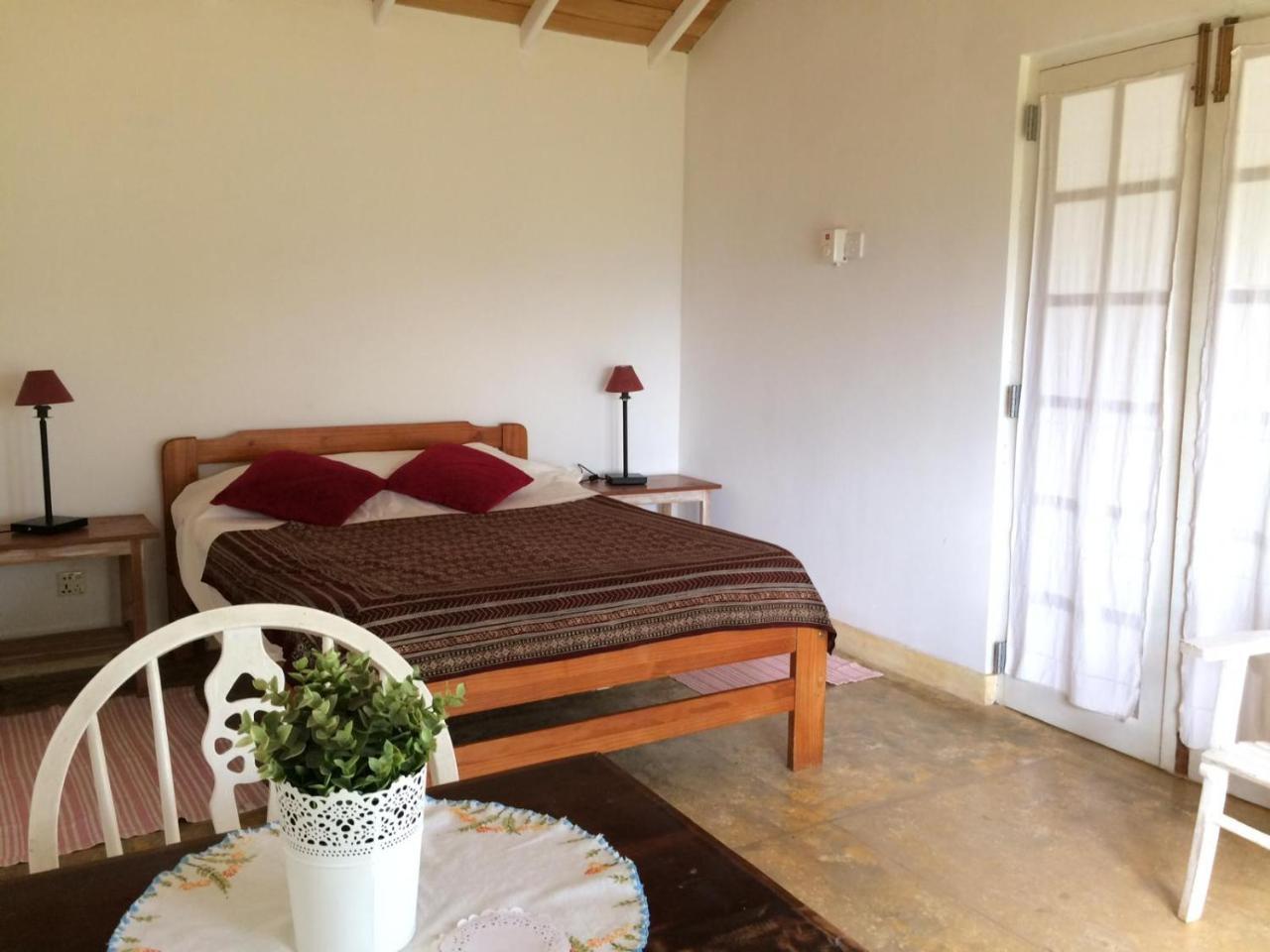 Summit View Bed & Breakfast Канди Екстериор снимка